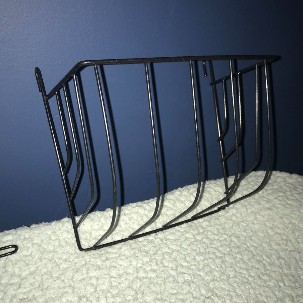Rabbit/Small Pet Hanging Hay Manger